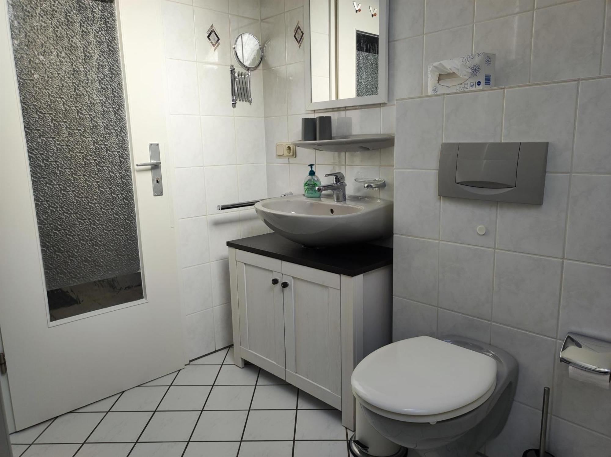 Apartment Lore Igel